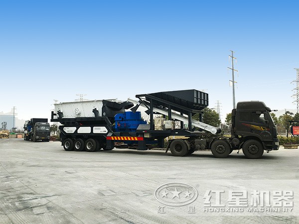 移動制砂設(shè)備車頭拉著走