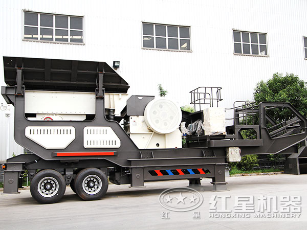 時產(chǎn)200噸流動鄂破機(jī)：輪胎式