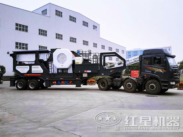 時產(chǎn)200噸流動鄂破機(jī)：待發(fā)貨