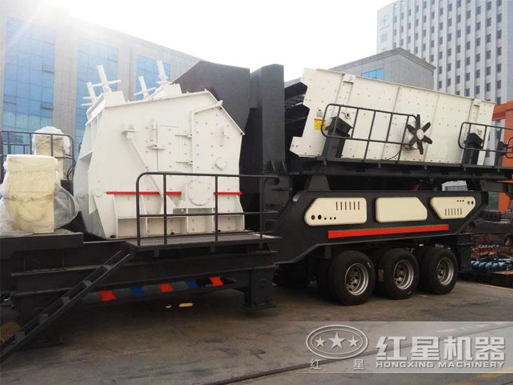反擊式移動(dòng)破碎站，產(chǎn)量70-380t/h之間