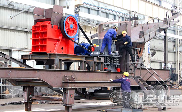 車(chē)載式流動(dòng)破碎石子機(jī)定制現(xiàn)場(chǎng)