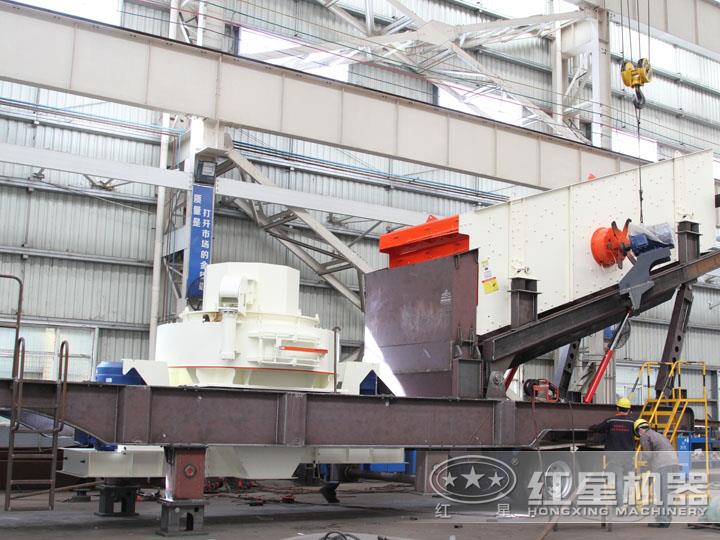 移動破碎制砂機(jī)具有長遠(yuǎn)的砂石投資價值