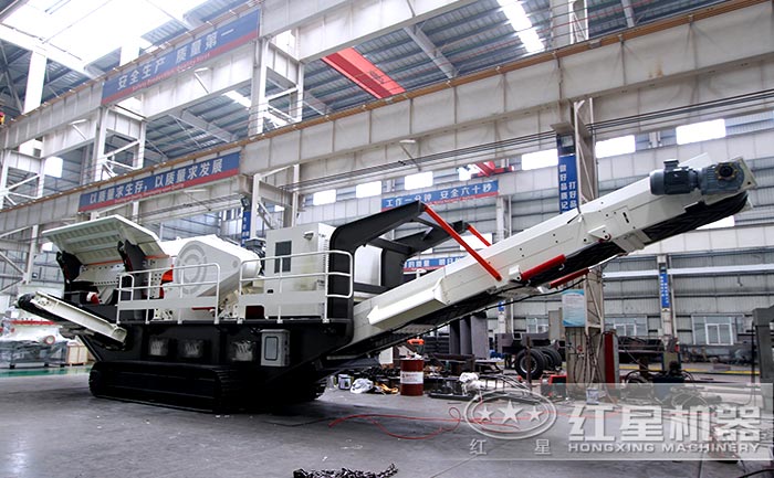 履帶移動破碎車設(shè)備實拍